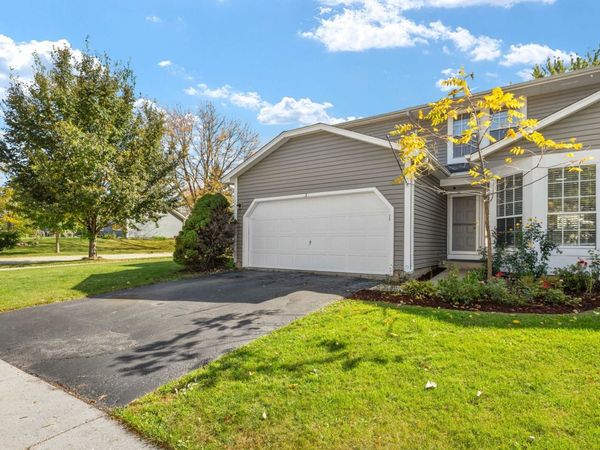 3 Dorchester Court , Streamwood, IL 60107
