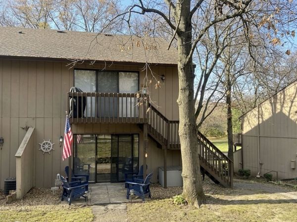 17 Saint Thomas Colony , Unit 4, Fox Lake, IL 60020