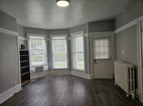 Main Photo