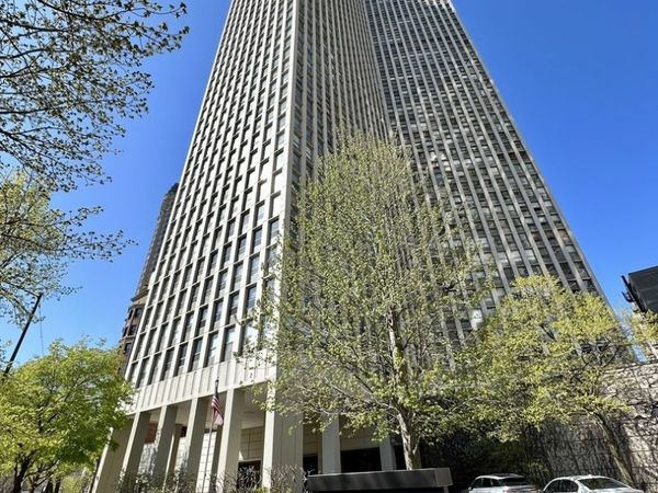 2626 N Lakeview Avenue , Unit 2411, Chicago, IL 60614