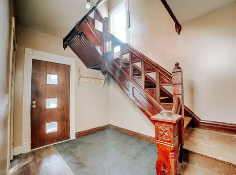 Main Photo