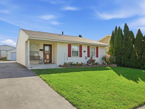 3221 Hopkins Street , Steger, IL 60475