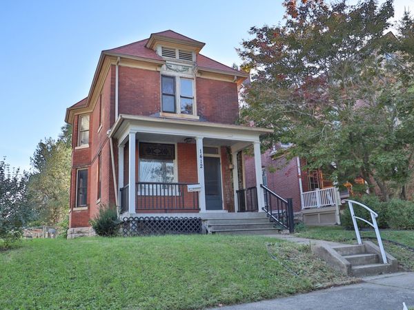 1412 Oak Street , Quincy, IL 62301