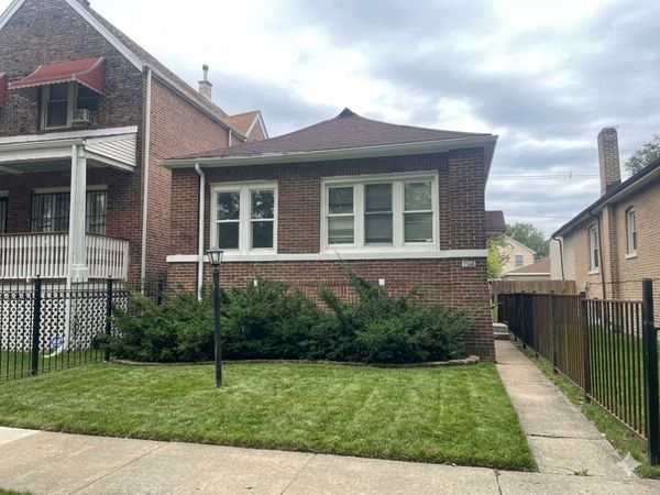 7355 S University Avenue , Chicago, IL 60619