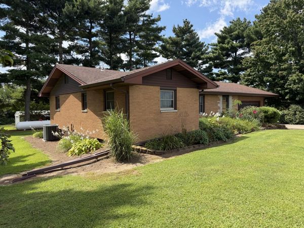 6810 Highway 96 S, Payson, IL 62360