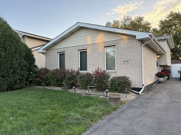 16141 Evans Avenue , South Holland, IL 60473