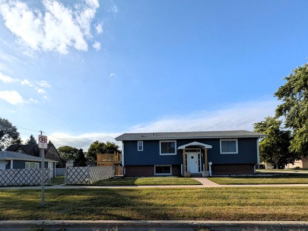 10301 Minnick Avenue , Oak Lawn, IL 60453