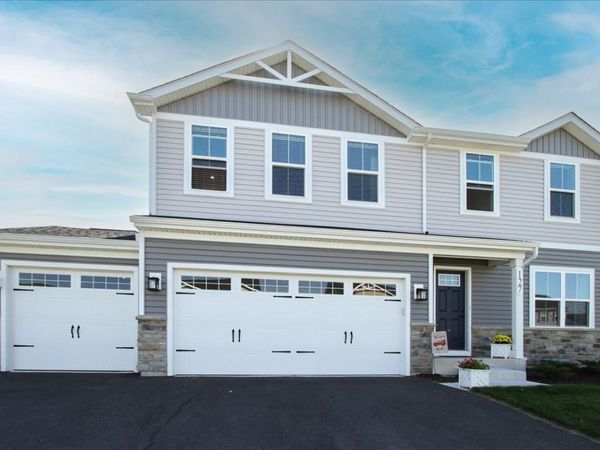 127 Wildflower Way , Hampshire, IL 60140