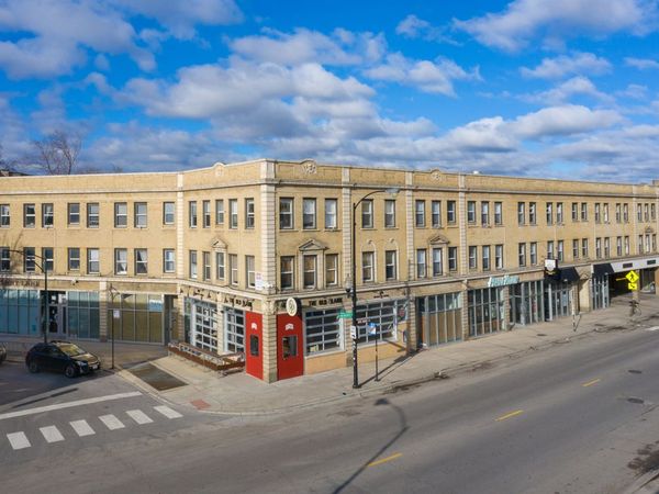 2712 N Milwaukee Avenue , Unit 208, Chicago, IL 60647