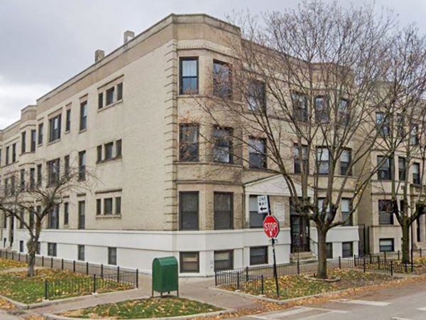 901 W Sheridan Road , Unit 1, Chicago, IL 60613