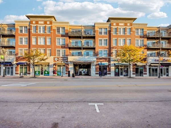 7243 Madison Street , Unit 207, Forest Park, IL 60130