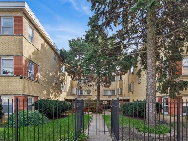 7315 N Oakley Avenue , Unit 2A, Chicago, IL 60645
