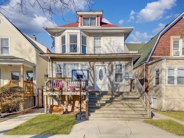 3724 N Drake Avenue , Unit 2, Chicago, IL 60618