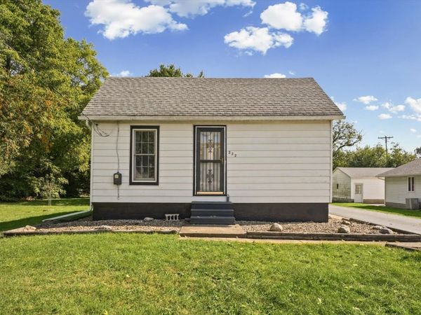 222 S West Street, Gibson City, IL 60936