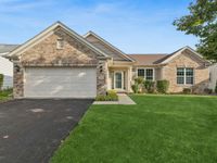 2519 Edgewater Drive , Elgin, IL 60124 primary photo