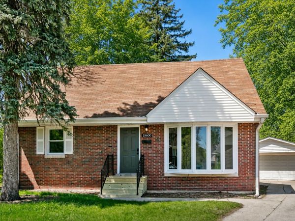 18600 Golfview Avenue , Homewood, IL 60430