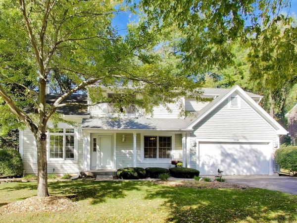 1120 Sumner Circle , Gurnee, IL 60031