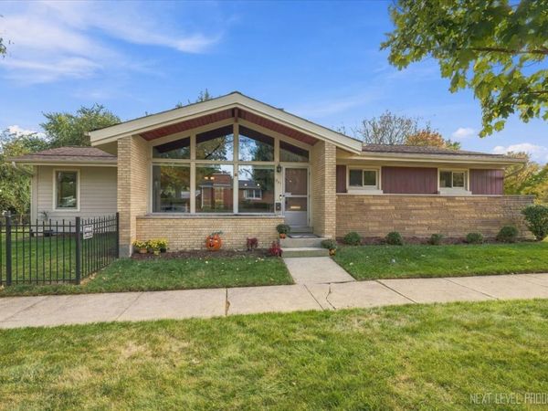 331 E View Street , Lombard, IL 60148
