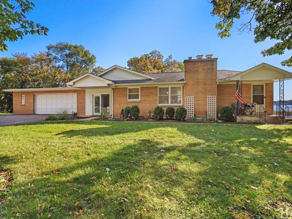 5208 N Leeside Street , McHenry, IL 60050