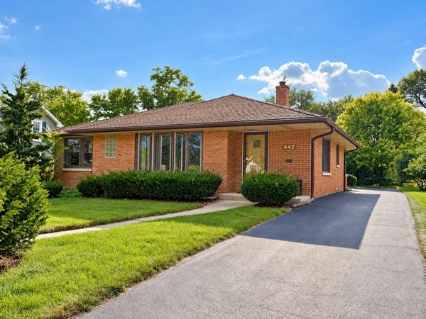 442 N Evergreen Avenue , Elmhurst, IL 60126