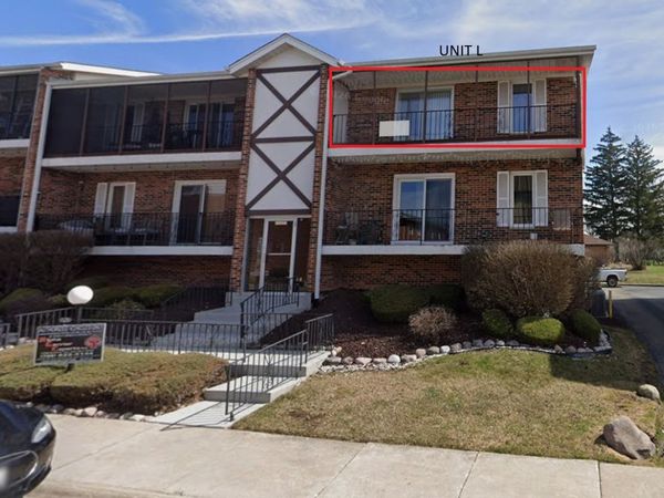 11277 Moraine Drive, Unit L, Palos Hills, IL 60465