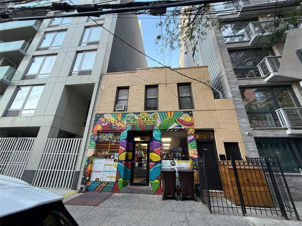 1421 Broadway , Astoria, NY 11106