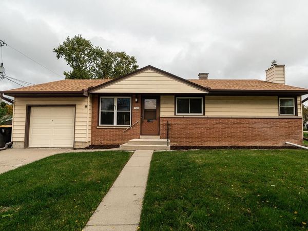 11406 W Park Hill AVENUE, Milwaukee, WI 53226