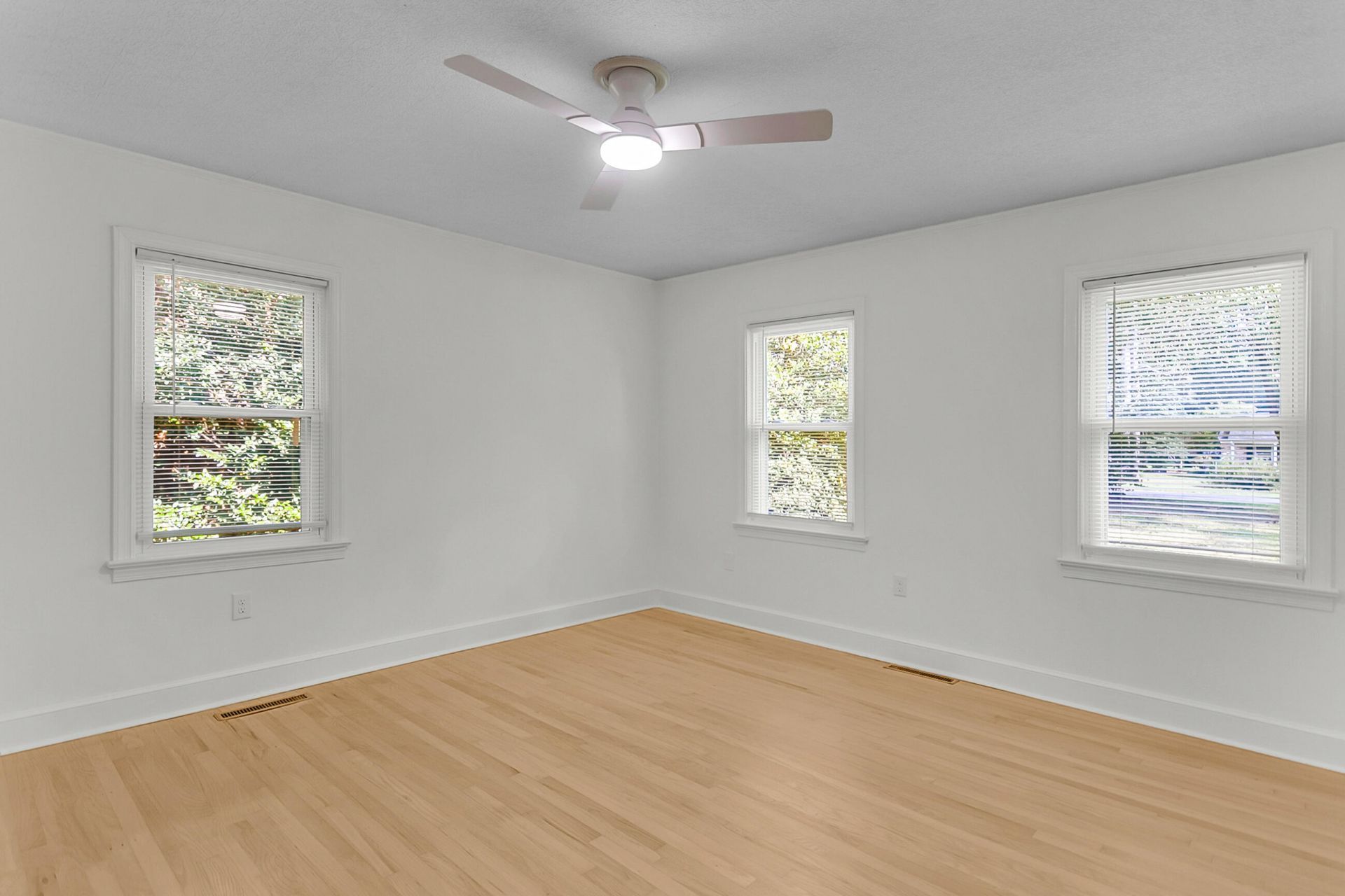 1510 Jahnz Avenue Photo 32