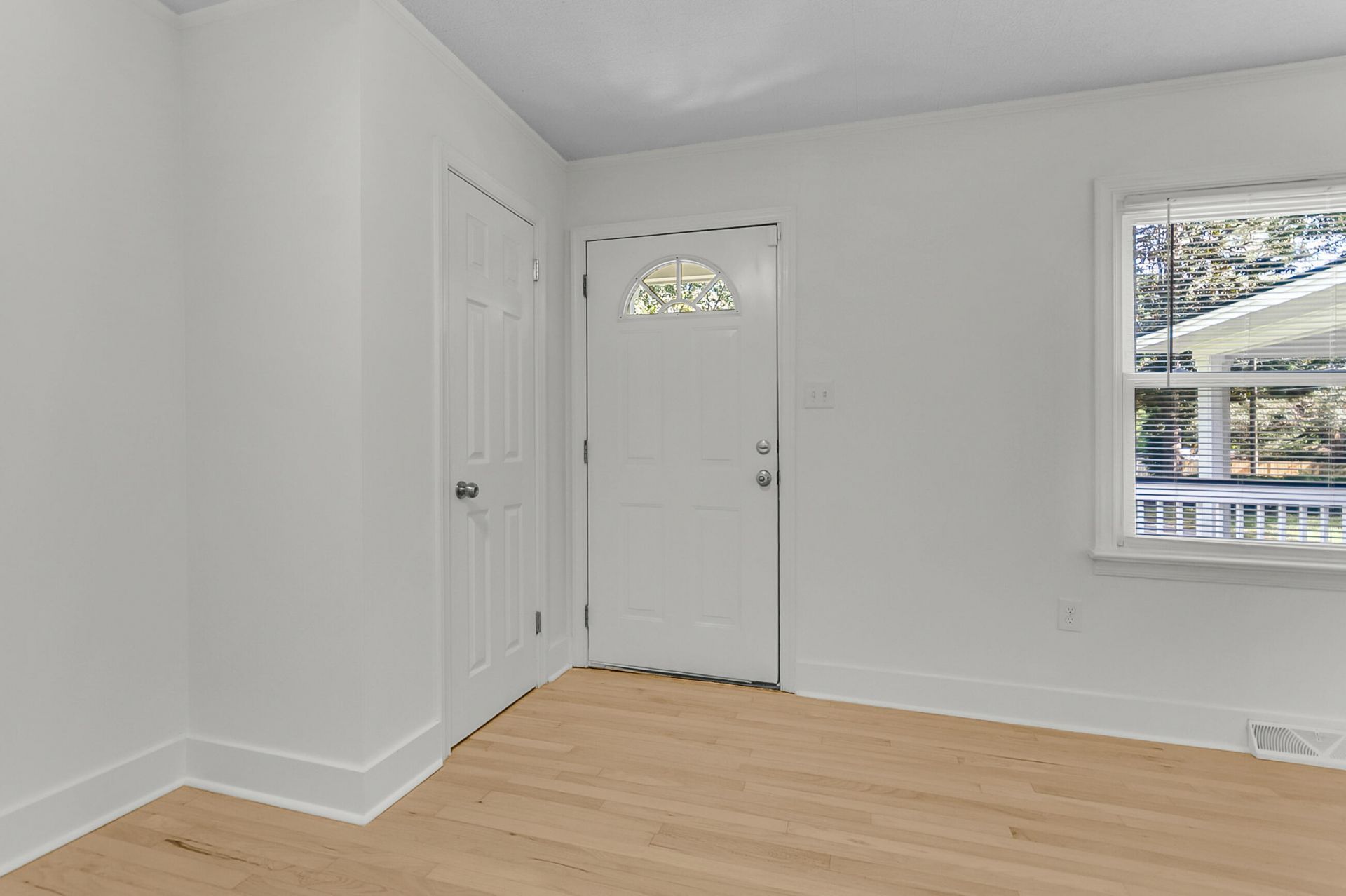 1510 Jahnz Avenue Photo 4