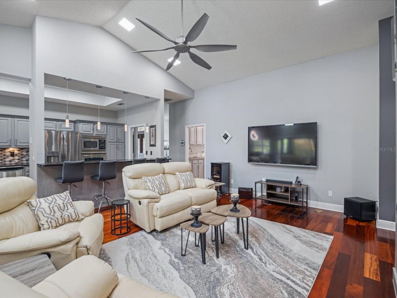 10 Windrush Court , Oldsmar, FL 34677 Photo