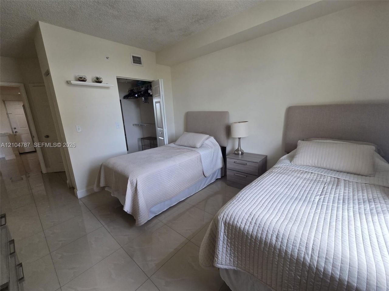 17150 N Bay Rd , Unit 2511, Sunny Isles Beach, FL 33160 Photo