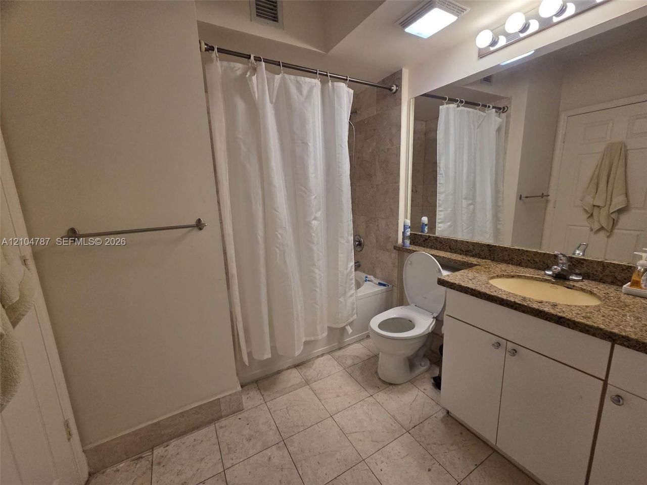 17150 N Bay Rd , Unit 2511, Sunny Isles Beach, FL 33160 Photo