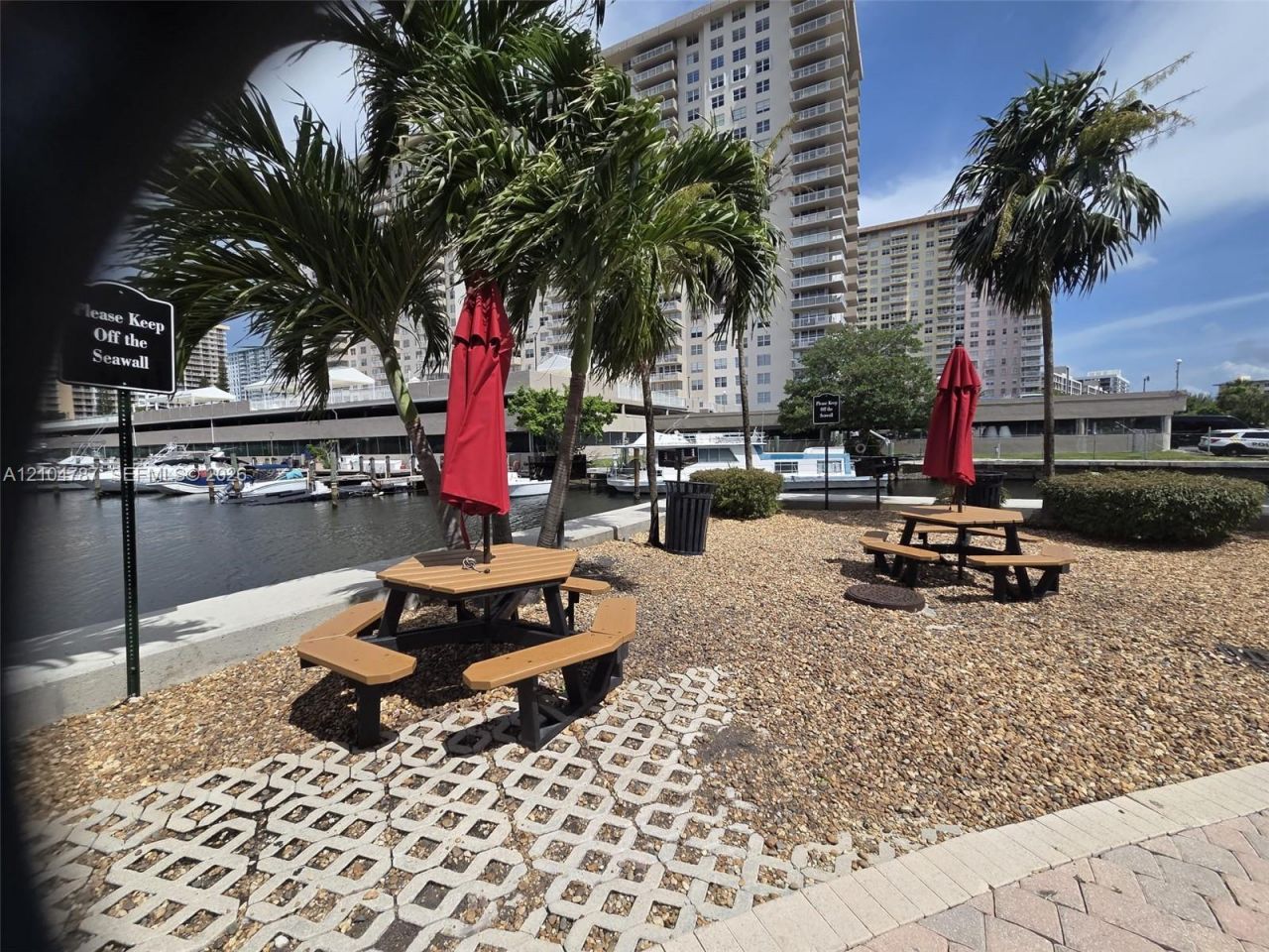17150 N Bay Rd , Unit 2511, Sunny Isles Beach, FL 33160 Photo