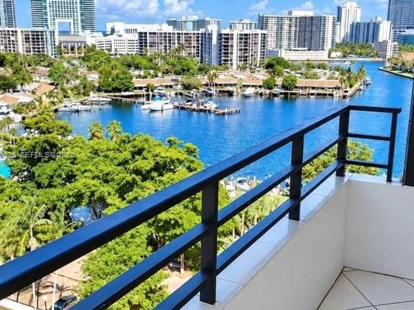500 Three Islands Blvd , Unit 822, Hallandale Beach, FL 33009