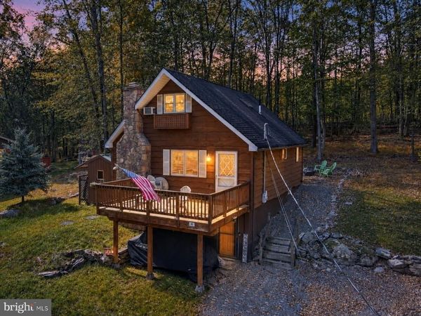 41 DEERFOOT ROAD , LAKE ARIEL, PA 18436