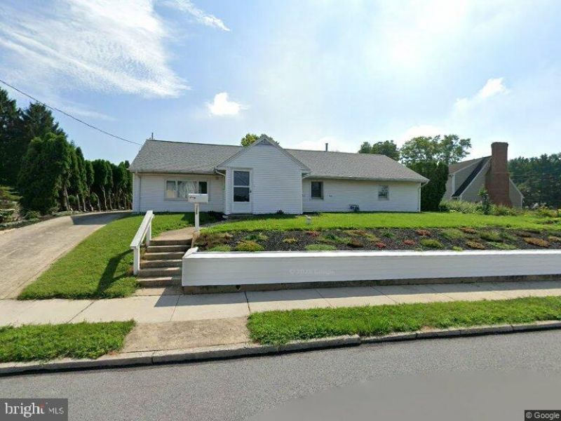 328 S WILSON STREET S , CLEONA, PA 17042