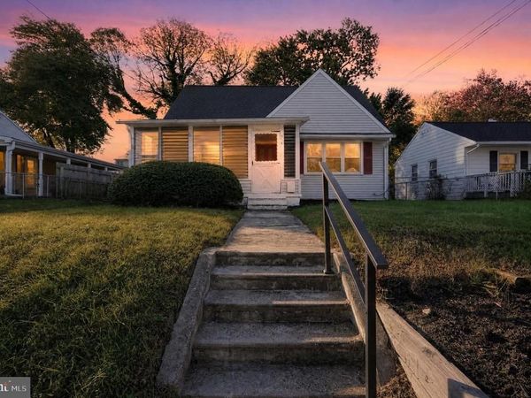 516 W MAIN STREET, MAPLE SHADE, NJ 08052