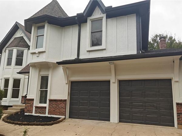 8206 Alden Street, Lenexa, KS 66215