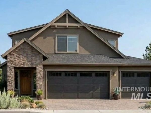 689 E Ronda Ln, Kuna, ID 83642