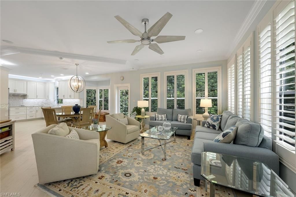 269 Colonade Cir, Unit 2802, Naples, FL 34103 Photo