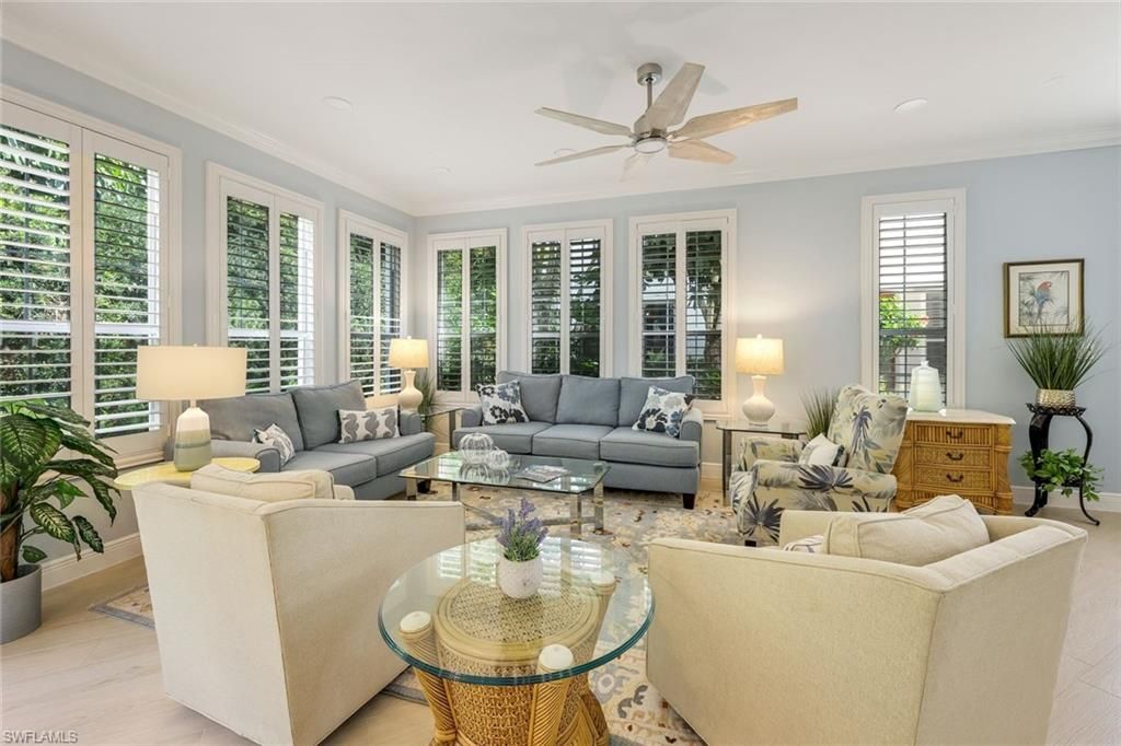 269 Colonade Cir, Unit 2802, Naples, FL 34103 Photo