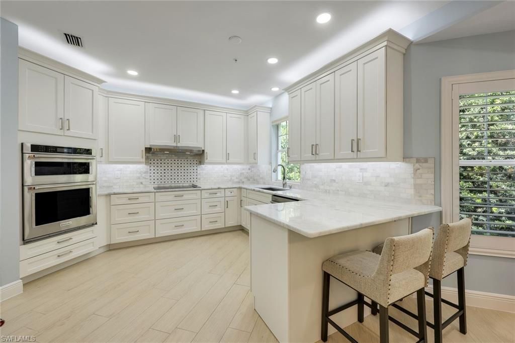 269 Colonade Cir, Unit 2802, Naples, FL 34103 Photo