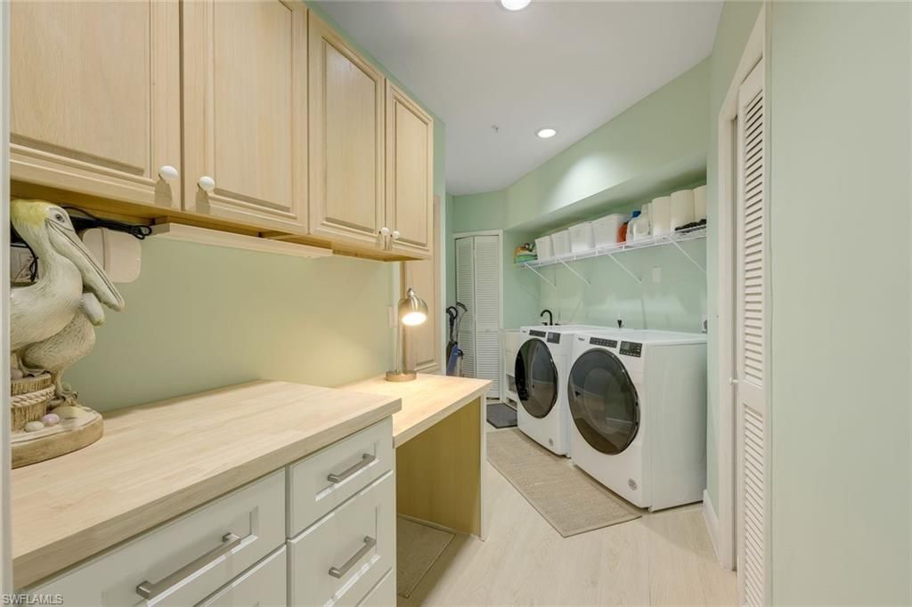 269 Colonade Cir, Unit 2802, Naples, FL 34103 Photo