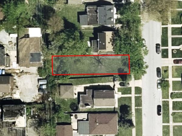 600 Emerald Avenue , Chicago Heights, IL 60411