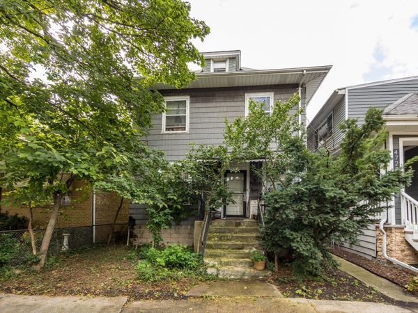 4726 N Maplewood Avenue, Chicago, IL 60625