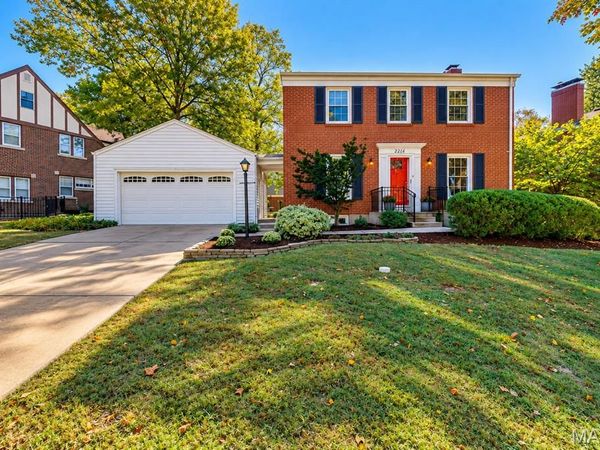 2216 Ferncliff Lane , Kirkwood, MO 63122