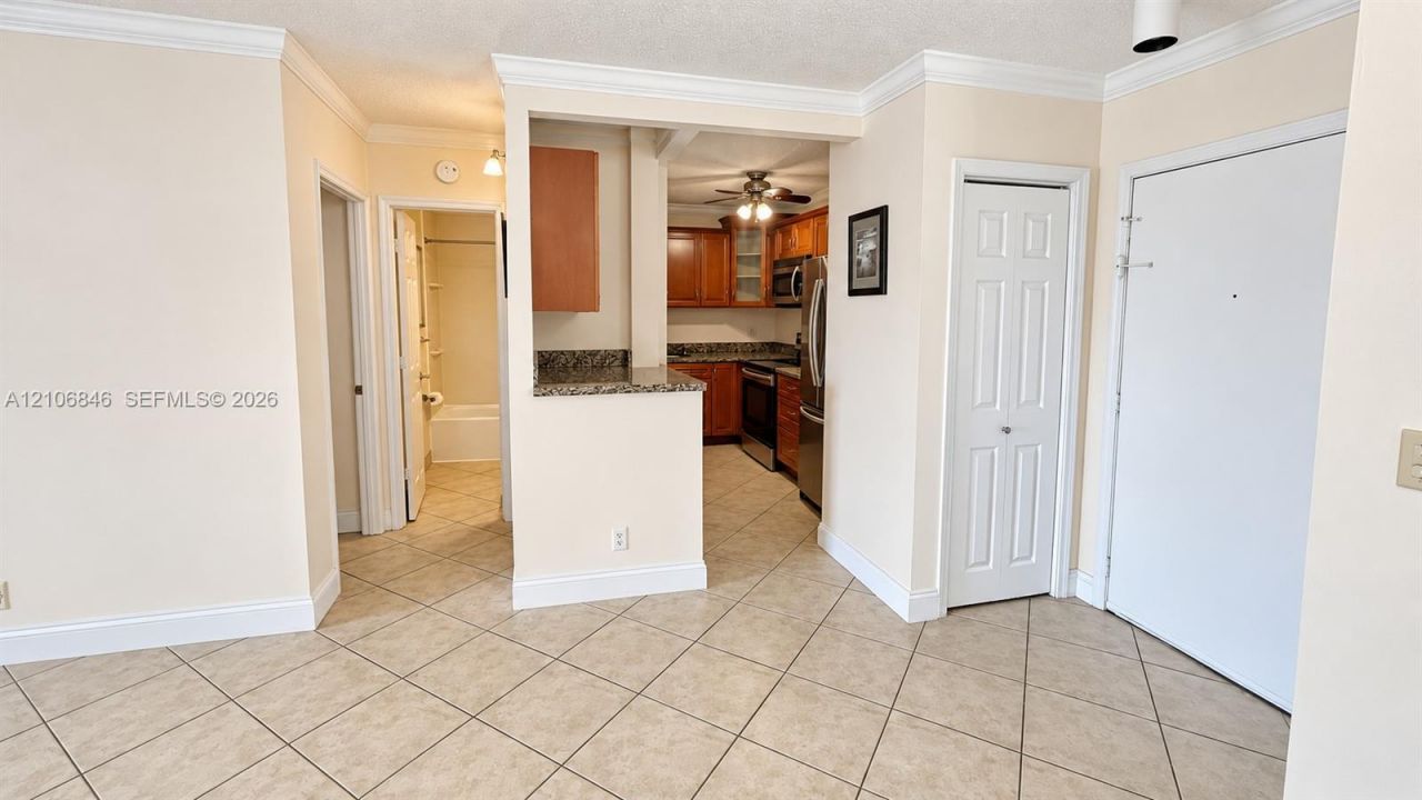 200 S Birch Rd , Unit 211, Fort Lauderdale, FL 33316 Photo