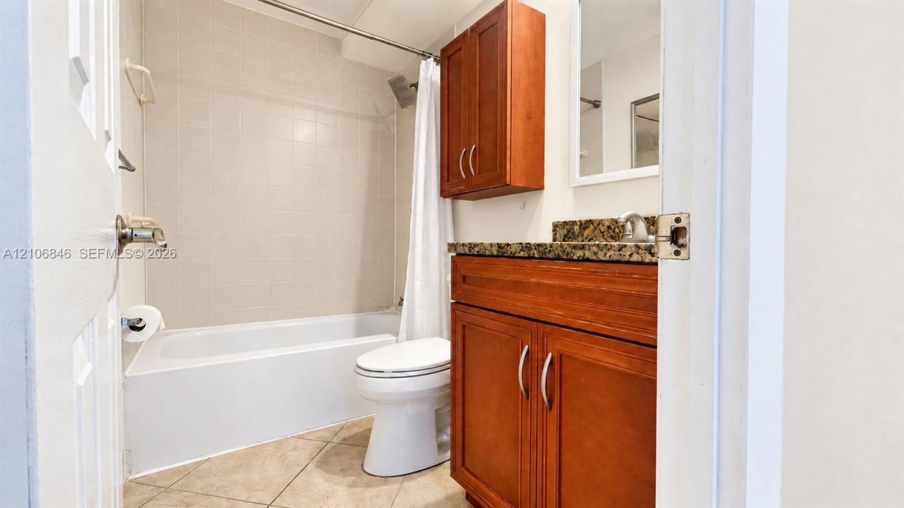 200 S Birch Rd , Unit 211, Fort Lauderdale, FL 33316 Photo