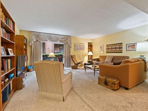 835 THISTLEDOWN DR, Unit 2003, Memphis, TN 38117