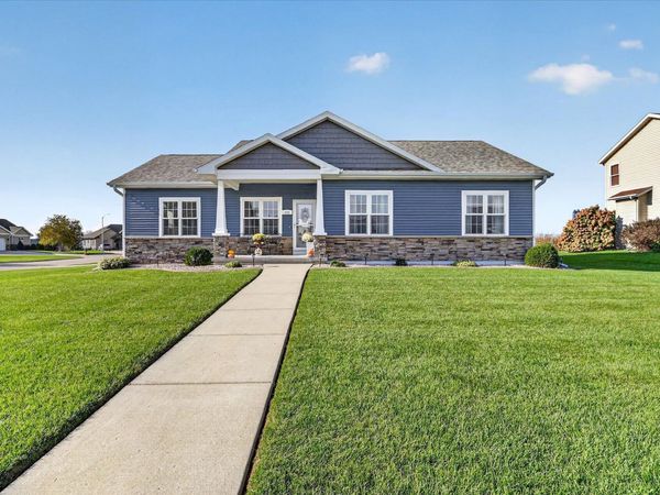 424 Rimrock Road, Janesville, WI 53548
